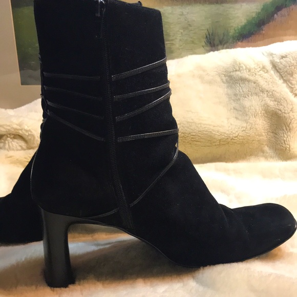 Black Strappy Leather Suede Ankle Boots At a Size 8 by Details. - Picture 3 of 6